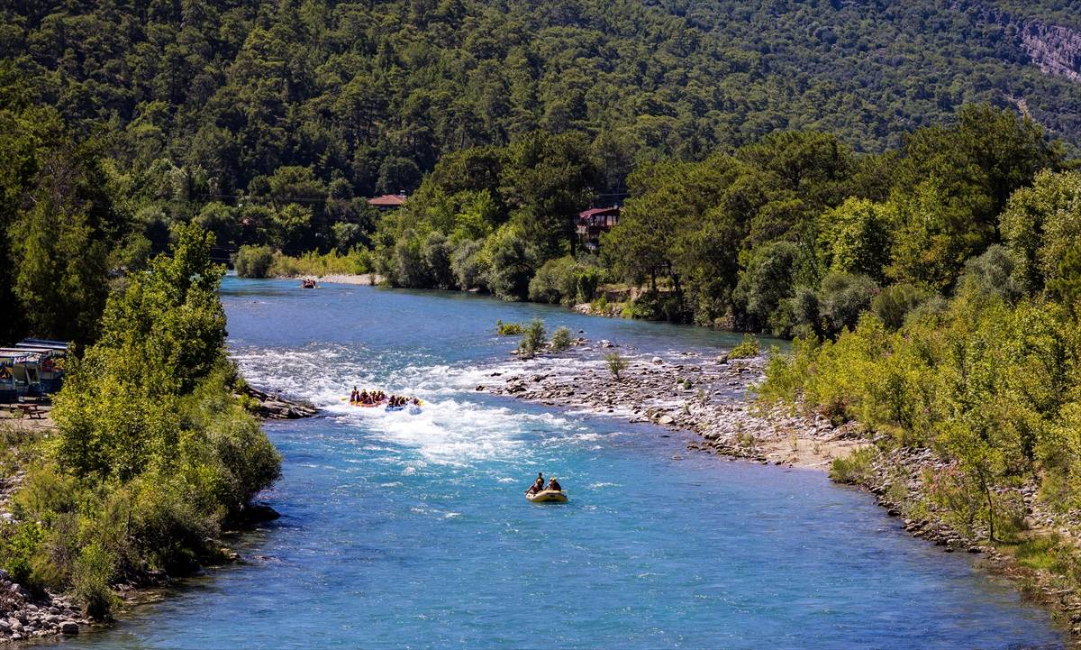 15 yıl önceki halini yakaladı! Köprüçay coştu, rafting turları hareketlendi