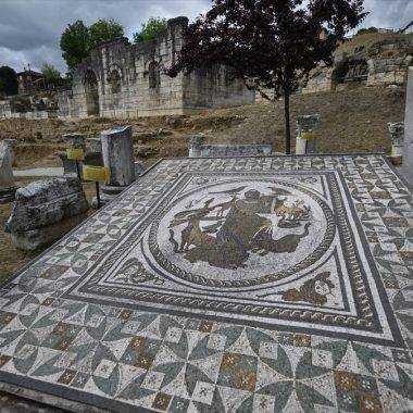 Batı Karadeniz'in Efes'i şaşırtmaya devam ediyor: Genişletilen kazılarda restorasyon başlayacak