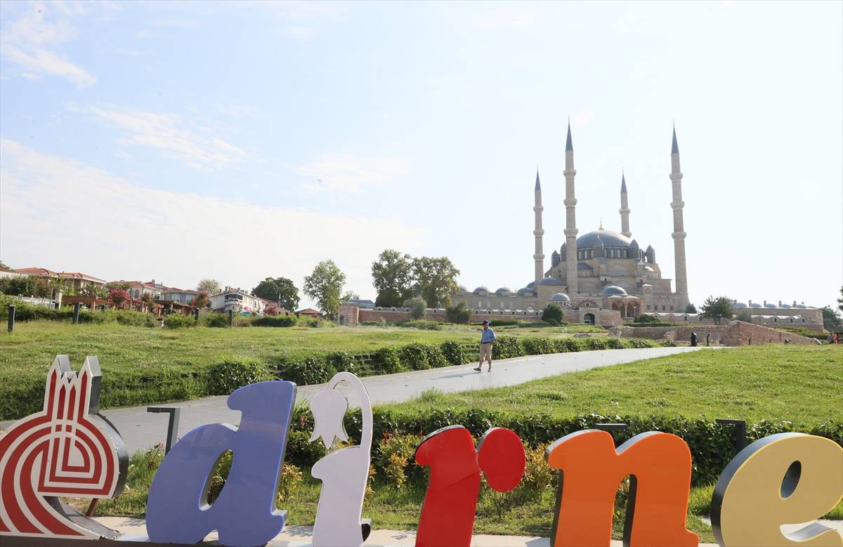5 ayda milyonlar akın etti! Mimar Sinan'ın ustalık eseri Selimiye Camii'ne yoğun ilgi