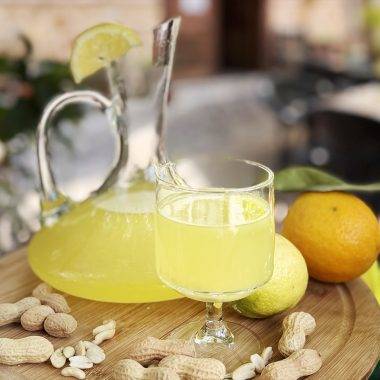 Türkiye'de benzeri az! Fıstıklı limonata önce şaşırtıp sonra serinletiyor