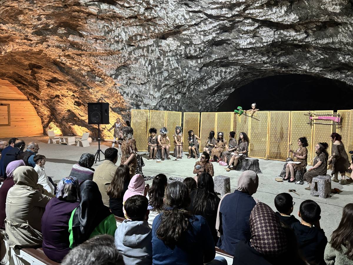 Yer Altı Tuz Şehri'ne yüzlerce kişilik proje! Kültür ve sanat tuz mağarasına taşınıyor
