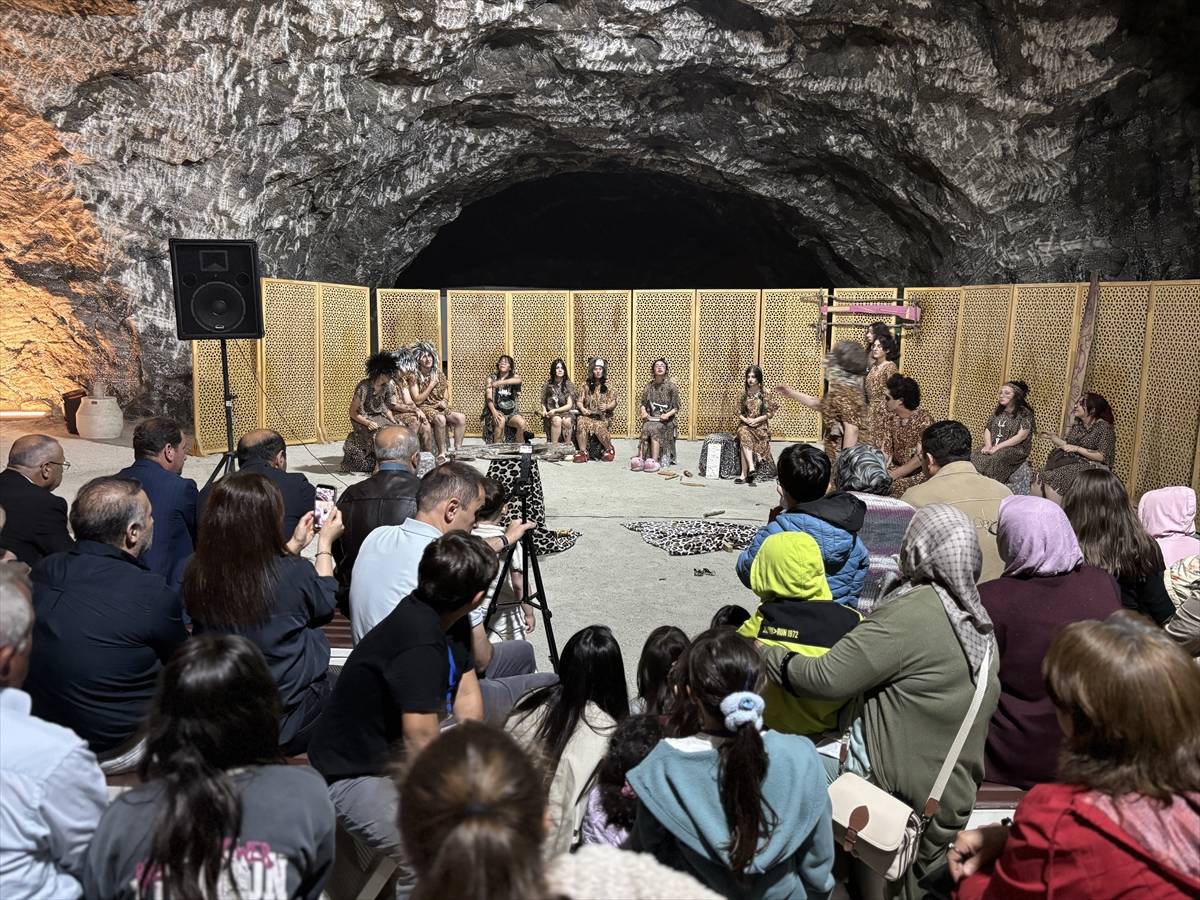 Yer Altı Tuz Şehri'ne yüzlerce kişilik proje! Kültür ve sanat tuz mağarasına taşınıyor