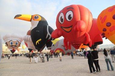 Kurt, baykuş, ahtapot... Kapadokya Balon Festivali coşkuyla başladı