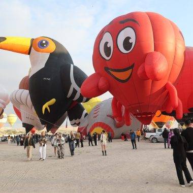 Kurt, baykuş, ahtapot... Kapadokya Balon Festivali coşkuyla başladı