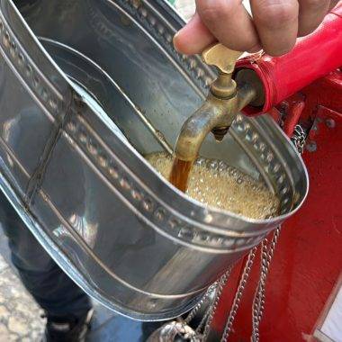 2 bardağı 20 bardak suya eş değer! Sıcak havaların vazgeçilmezi: Meyan kökü şerbeti