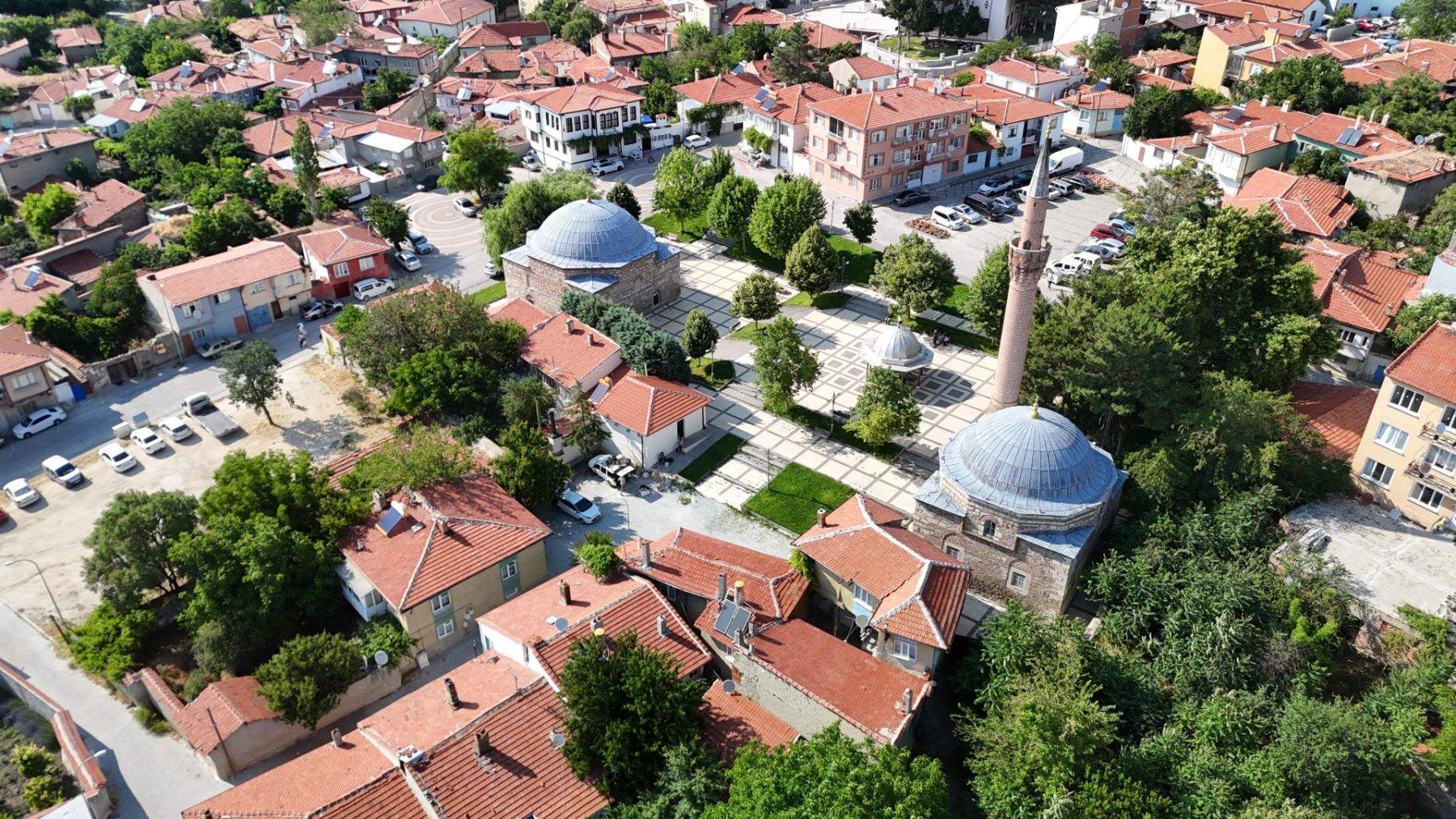 Yer: Eskişehir! 752 yıllık camide dikkat çeken Kabe izleri