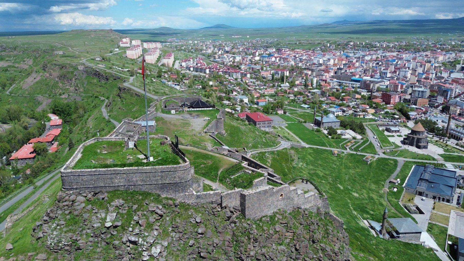 Savaşları ve kuşatmaları sapasağlam atlattı: Kars Kalesi'nin UNESCO bekleyişi