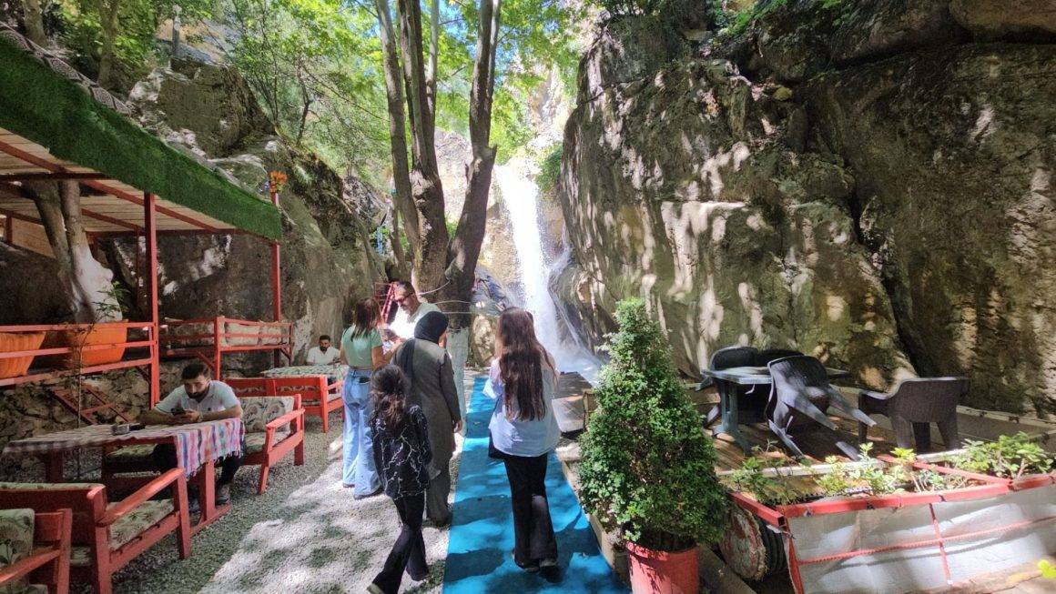 En çok ilgi gören yerlerden olacak: Nehri Şelalesi ziyaretçi akınına uğradı