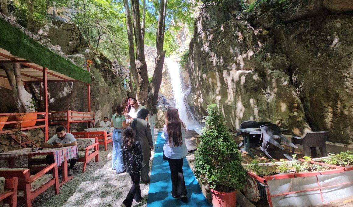 En çok ilgi gören yerlerden olacak: Nehri Şelalesi ziyaretçi akınına uğradı