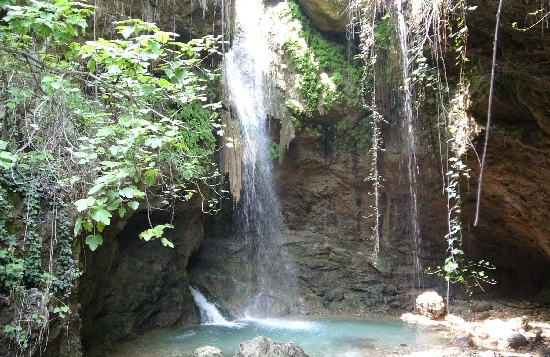 10 yıl önce keşfedildi! Mersin'in saklı cenneti Koramşalı Şelalesi mest ediyor