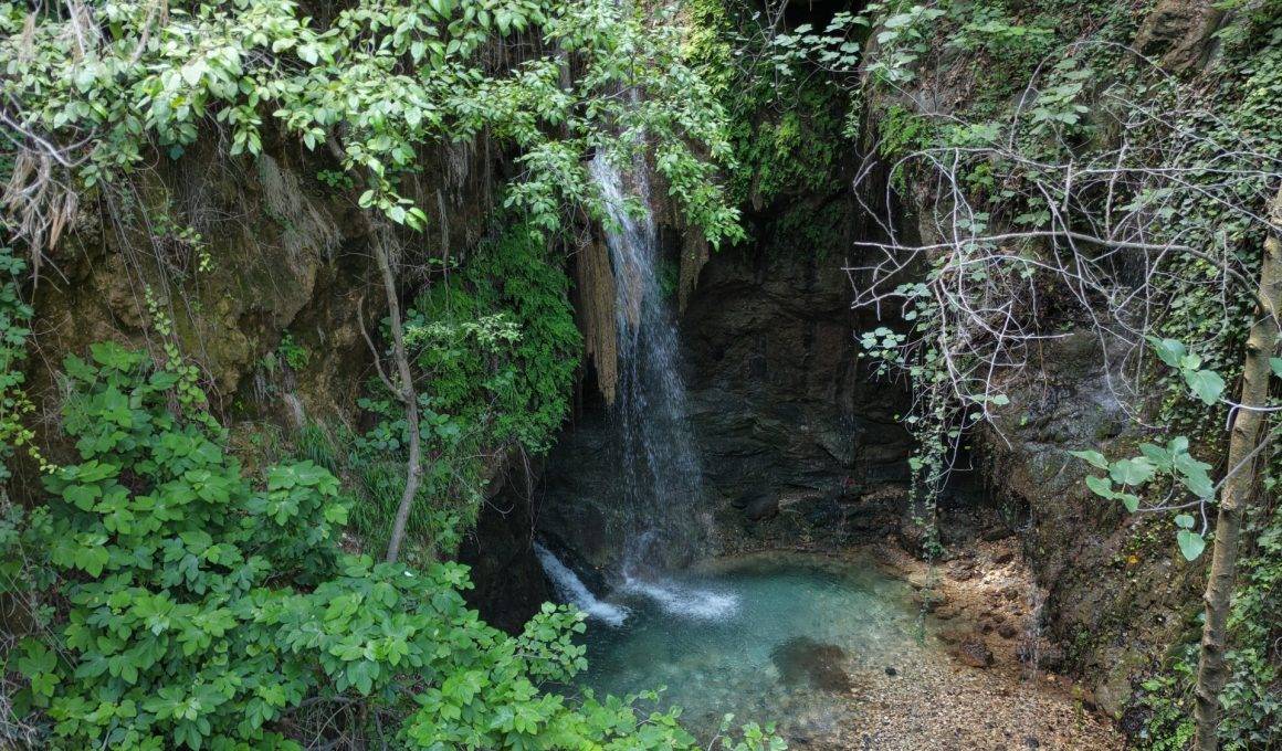 10 yıl önce keşfedildi! Mersin'in saklı cenneti Koramşalı Şelalesi mest ediyor