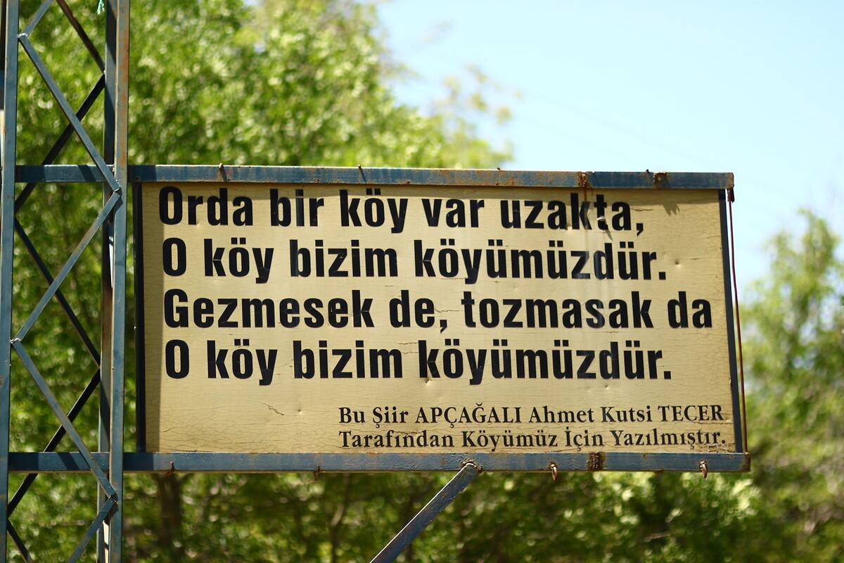 Ünlü 'Orda bir köy var uzakta' şiirine konu olan köy yoğun ilgi görüyor
