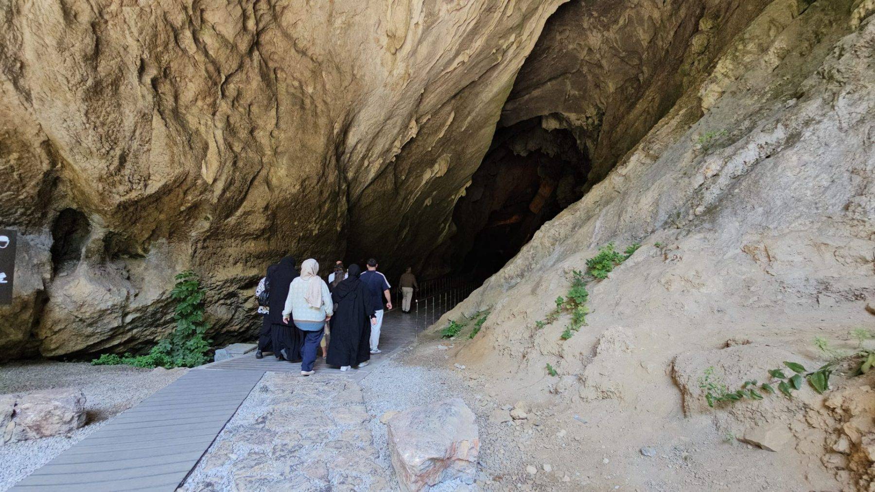 350 milyon yaşındaki şifa kaynağı: 3,3 kilometrelik Gökgöl Mağarası'na ilgi artıyor