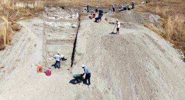 Trakya'nın en büyüğü: 5 bin yıllık Perinthos Antik Kenti'nde tiyatro ortaya çıkarıldı