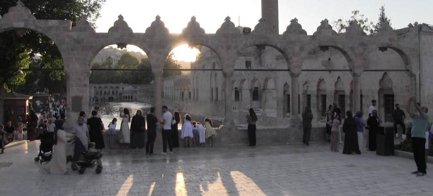 Ünü sınırları aştı! Yerli ve yabancı turistlerin yeni favorisi: Sıra geceleri