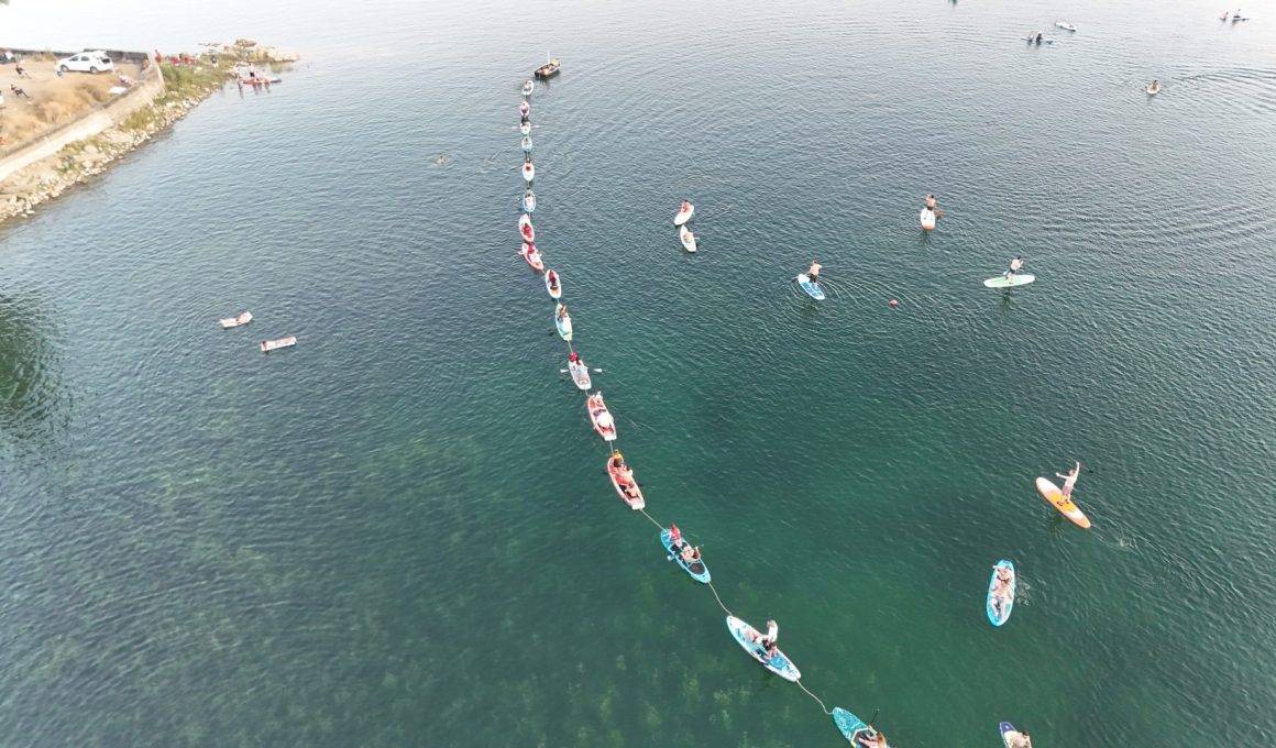 700 kişi sırada bekliyor! Sapanca Gölü'nde yeni trend: SUP