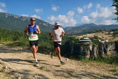 10 ülkeden toplamda 550 sporcunun 4 farklı etapta yarışacağı Safranbolu Ultra Trail, 4 Temmuz Cumartesi günü Zalifre Ultra parkuru ile Safranbolu Tarihi Çarşı'da başladı.