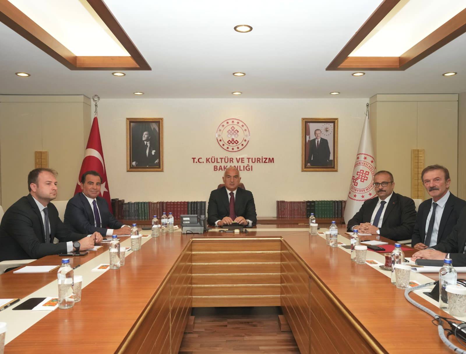 Bakan Ersoy duyurdu! Şanlıurfa'da yeni bir döneme hazırlanılıyor