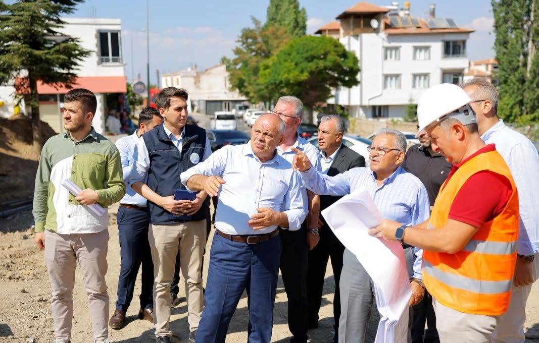 Başkan Büyükkılıç sahada inceledi: 600 kişilik proje Yahyalı’da yükseliyor