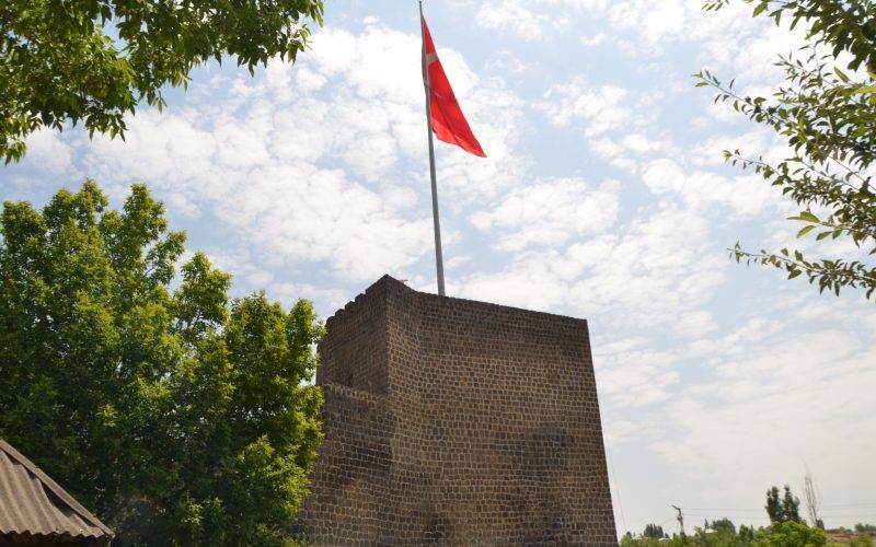 Anadolu'nun kapılarının açıldığı toprakların koruyucusu: Malazgirt Kalesi'ne ziyaretçi akını
