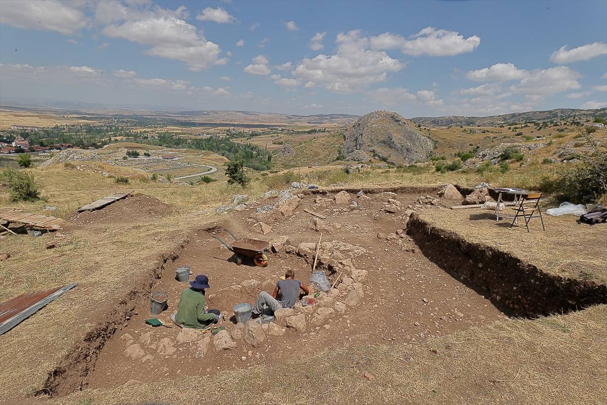 Kazılar Osmanlı'dan beri sürüyor! Hattuşa'da şimdiye kadarki en iyi mezar bulundu