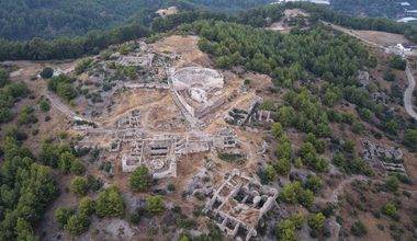 Tamamı gün yüzüne çıkarılacak: Rhodiapolis Antik Kenti'nde kazılar yeniden başlıyor