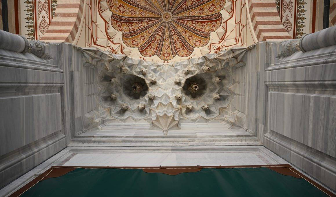 Selimiye Camii'ndeki gizli detay! Baykuşu sadece dikkatli olanlar görebiliyor