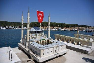 Deniz altındaki Edirne büyüyor: Saroz Körfezi yapay resiflerle zenginleşiyor