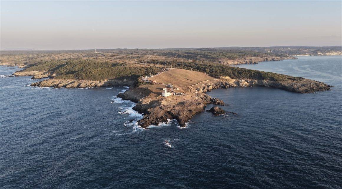 Karadeniz'in doğal limanı Sinop, turistlerin ilgi odağı oldu
