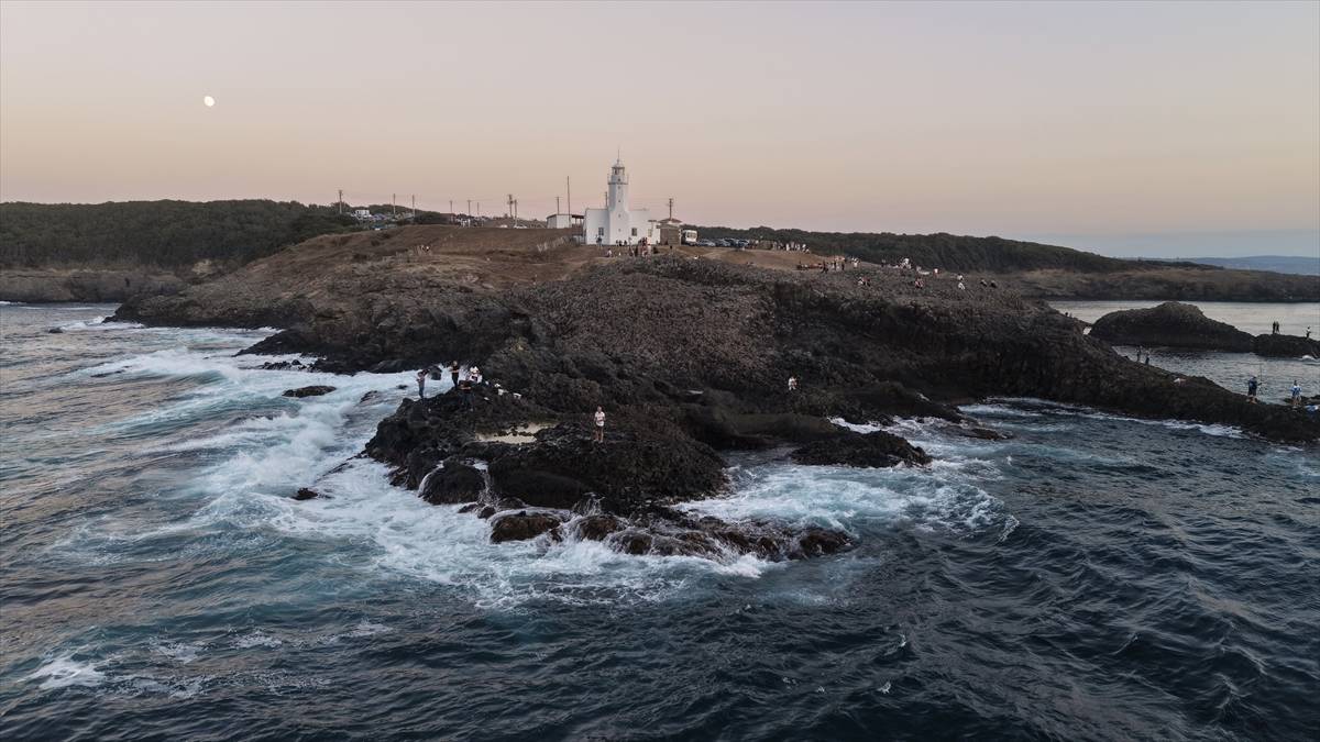Karadeniz'in doğal limanı Sinop, turistlerin ilgi odağı oldu