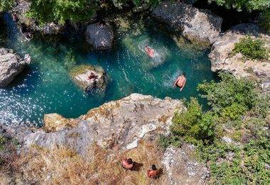 Termal su göletlerinden eşsiz kanyonlara: Doğu'nun doğa harikaları serinlemek isteyenlerin favorisi