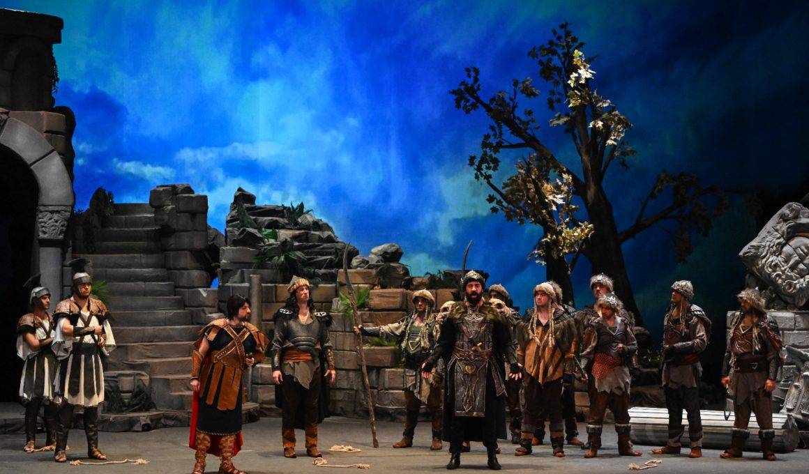 Binlerce yıllık Aspendos Antik Tiyatrosu, seçkin opera ve bale eserlerine sahne olacak