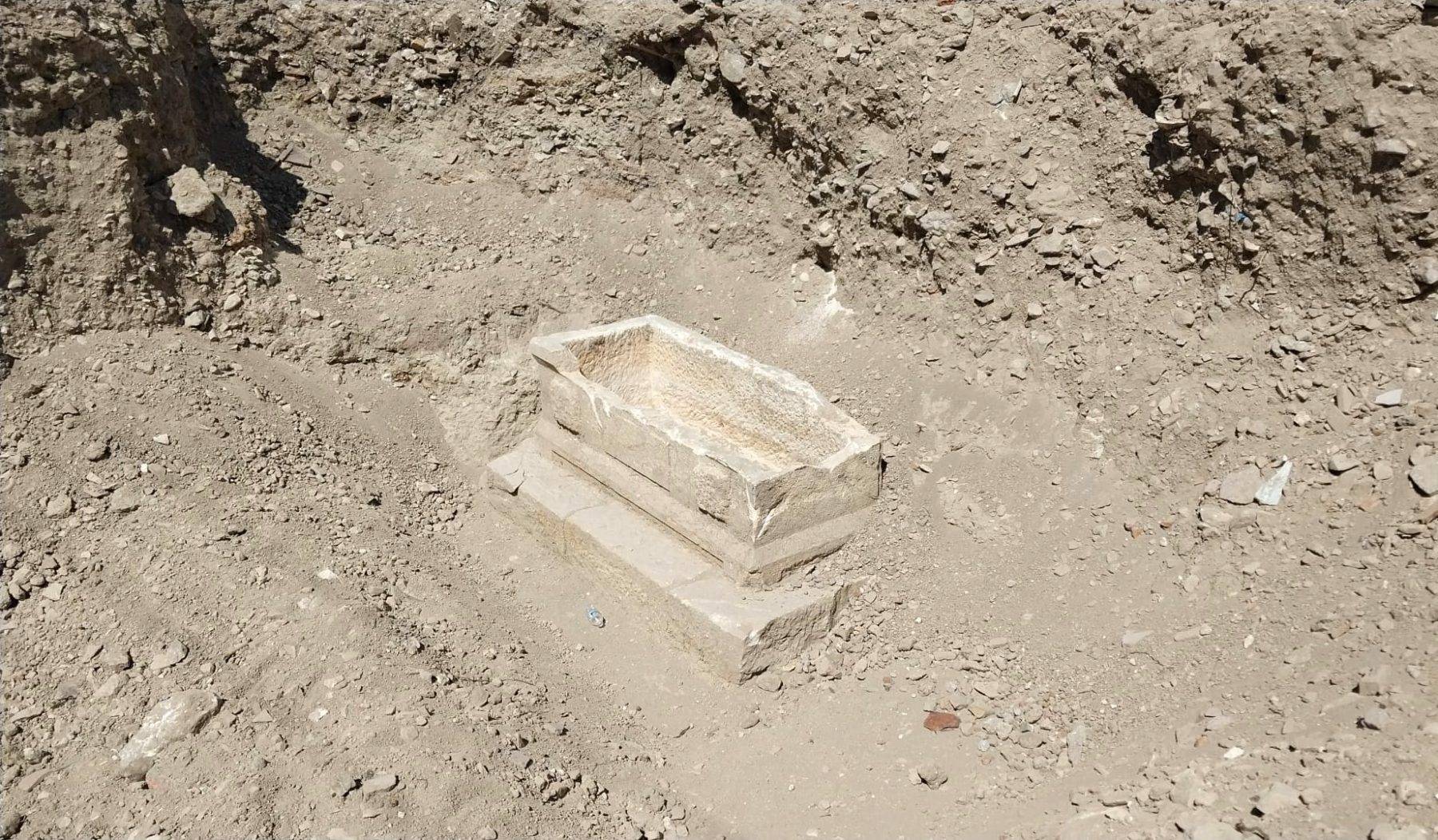 Sağlık ocağı inşaatında ilginç buluntu! Mersin'de Lahit mezar ortaya çıktı