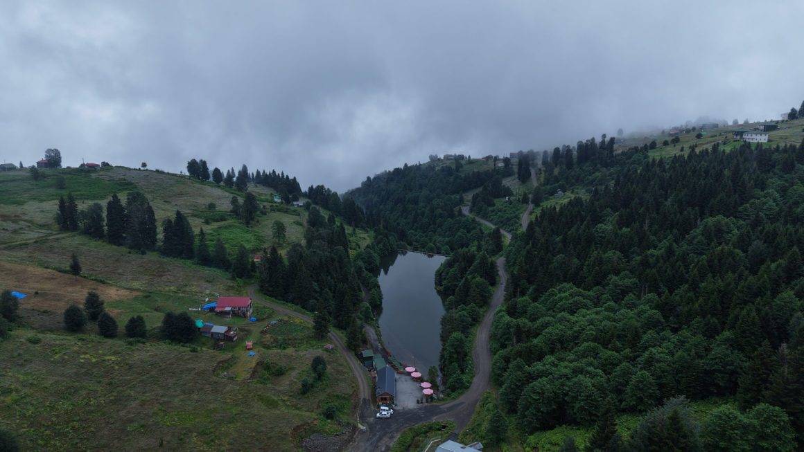 Trabzon'un bilinmeyen hazinesi! Turistlerin yeni favorisi Balıklıgöl oldu