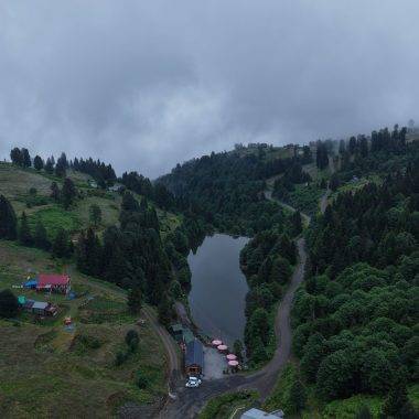 Trabzon'un bilinmeyen hazinesi! Turistlerin yeni favorisi Balıklıgöl oldu