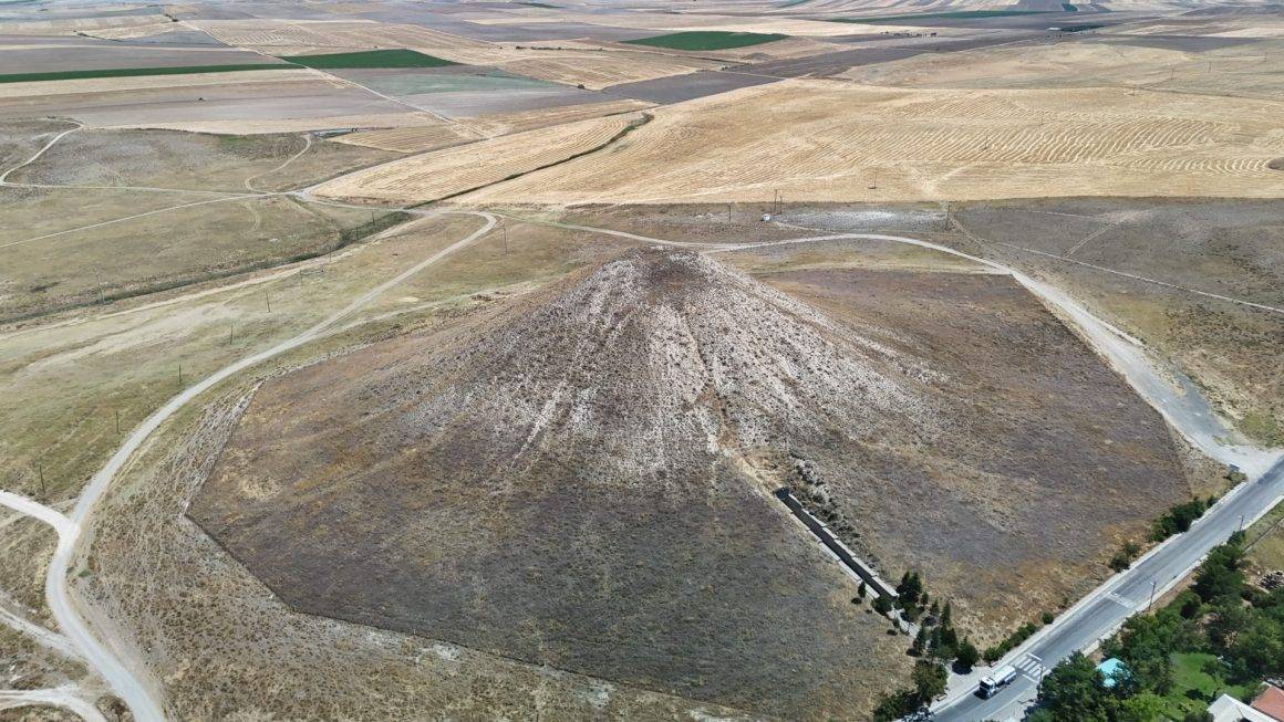 3 bin 200 yıllık ahşap mezar bulunmuştu! Dünyadaki tek örnek Ankara'da