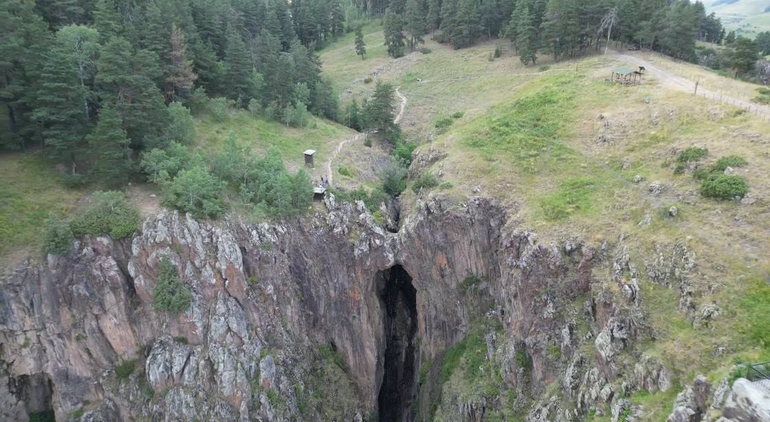 Çam ağaçlarının gölgesinde: Keklik Deresi keşfedilmeyi bekliyor