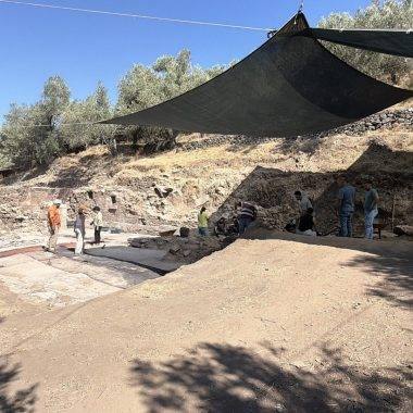 Balıkesir'deki Antandros Antik Kenti'nde 1600 yıllık kilise ortaya çıkartılıyor