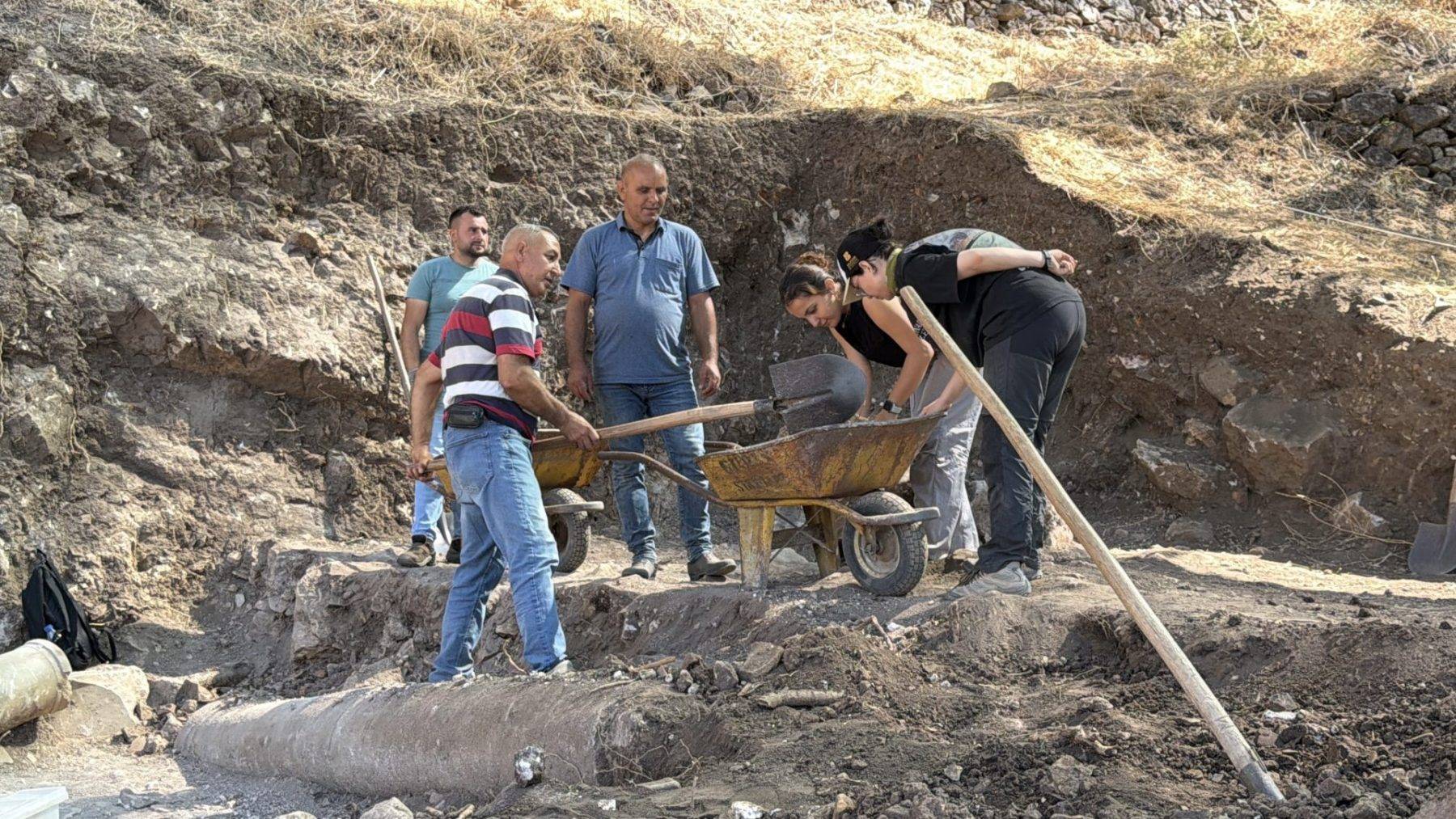 Balıkesir'deki Antandros Antik Kenti'nde 1600 yıllık kilise ortaya çıkartılıyor