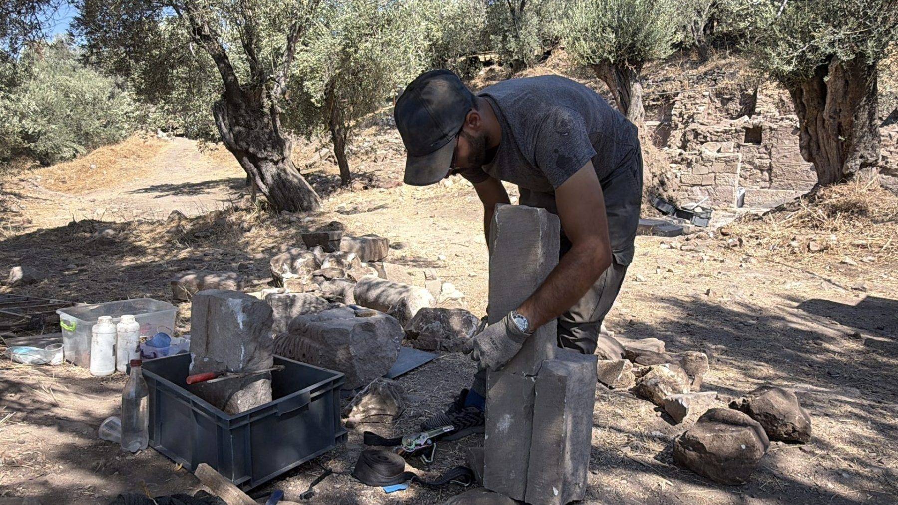 Balıkesir'deki Antandros Antik Kenti'nde 1600 yıllık kilise ortaya çıkartılıyor