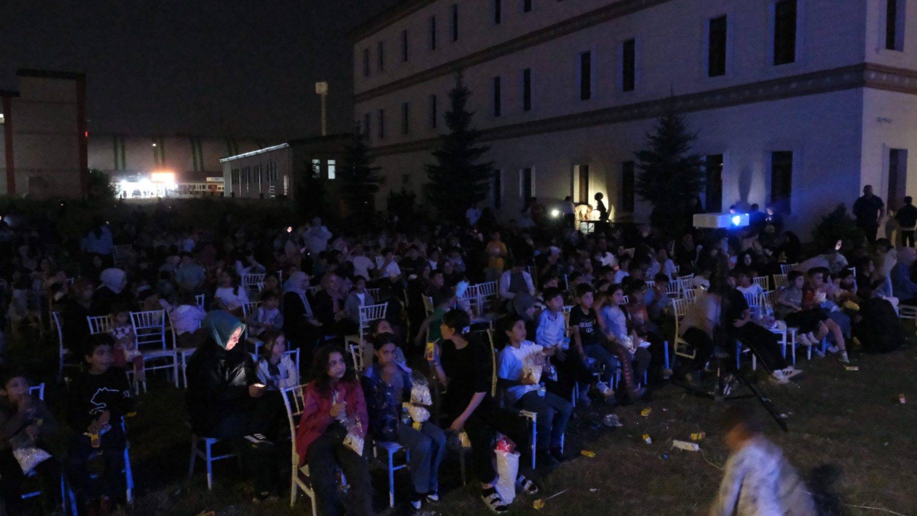Sanatın her rengi bir arada: Erzurum Kültür Yolu Festivali ziyaretçileri ağırlıyor