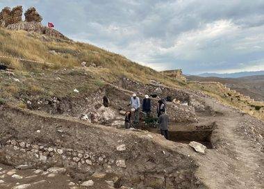 Bayburt Kalesi'nde yeni keşif! Tunç Çağı detayı dikkat çekti