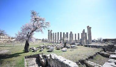Mersin’in cazibesi artıyor! 2 bin 300 yıllık Uzuncaburç Antik Kentinde yeni proje