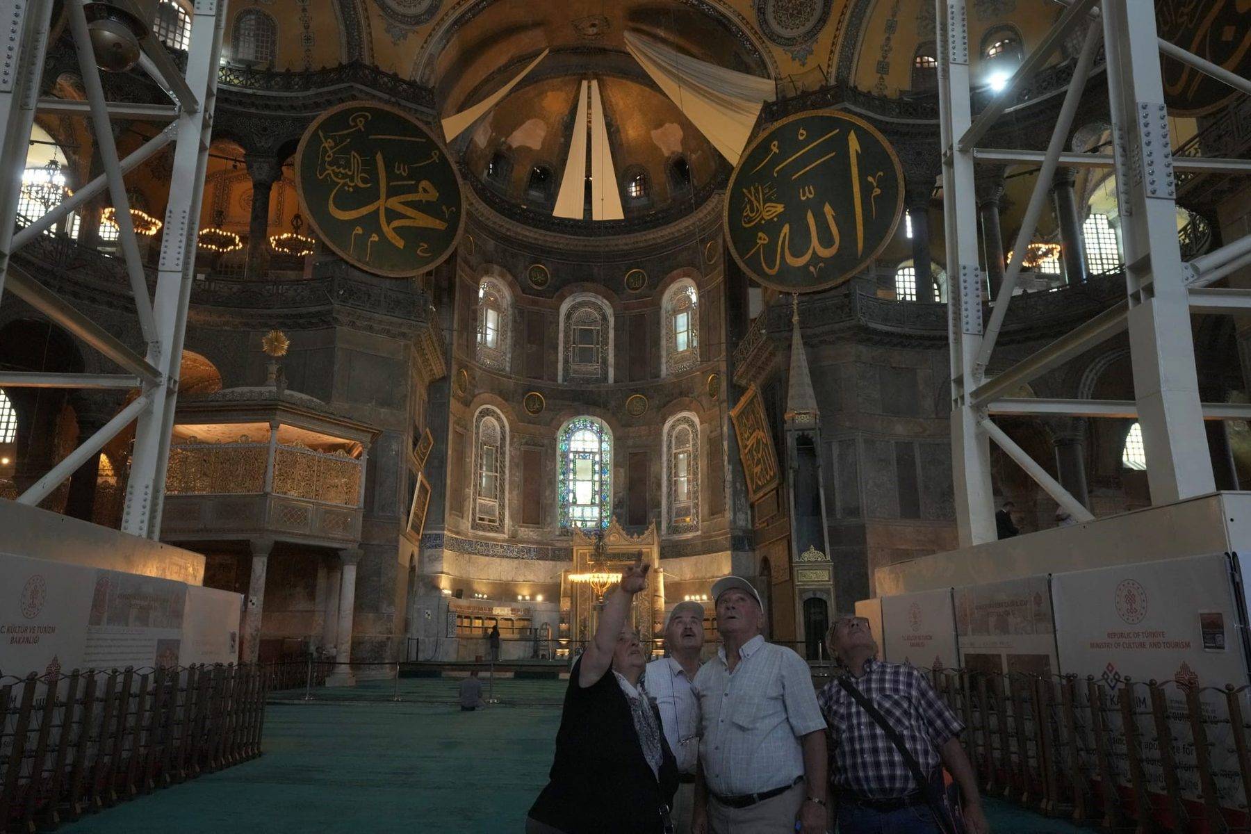 Ayasofya'daki tarihin en kapsamlı restorasyonunda 4 etaptan 3'ü tamamlandı