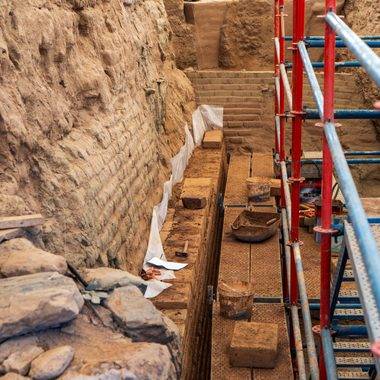 Manisa'daki antik kentte 20 metrelik sır, pişmiş tuğla ile çözüldü