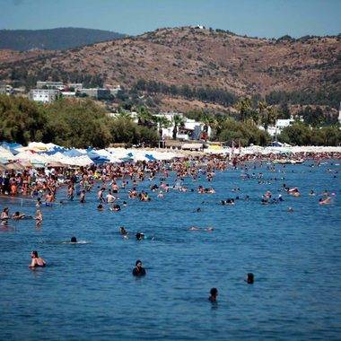 Yabancı turist akın etti: Türkiye'nin turizm merkezlerinden Bodrum'a yoğun ilgi!
