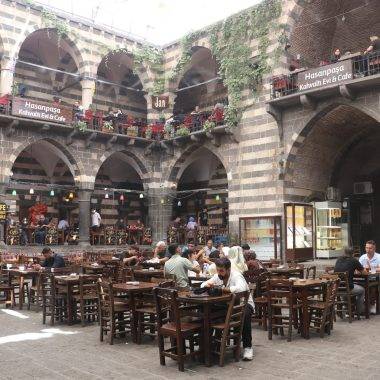 Doğu'nun Paris'ine turistler akın etti! Diyarbakır'ın ziyaretçi sayısı 6 ayda milyonu aştı