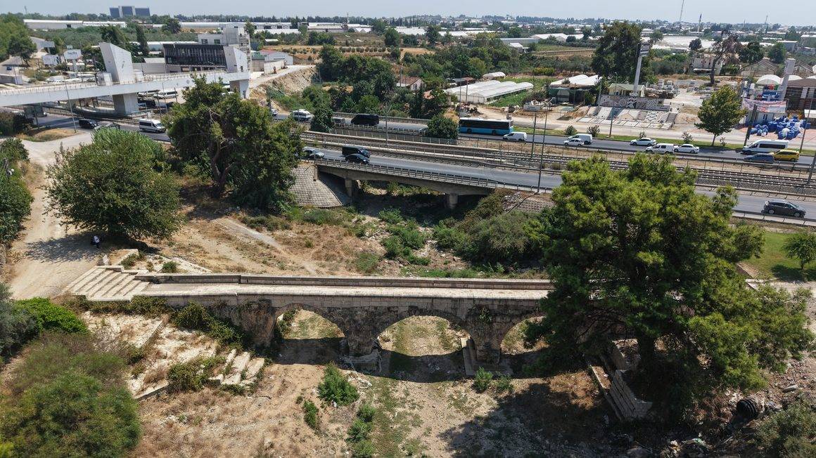 Antalya'da 800 yıllık zaman tüneli: Roma Dönemi ile günümüz eseri yan yana
