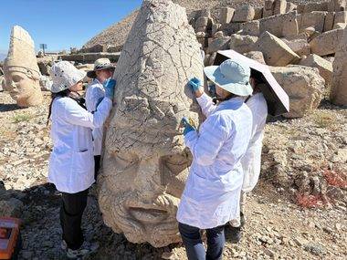Nemrut Dağı'nın dev heykellerine nanoteknolojik koruma kalkanı