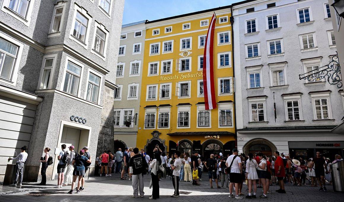 Alplerin eteğinde tarih, müzik ve aşkın buluştuğu şehir: Salzburg